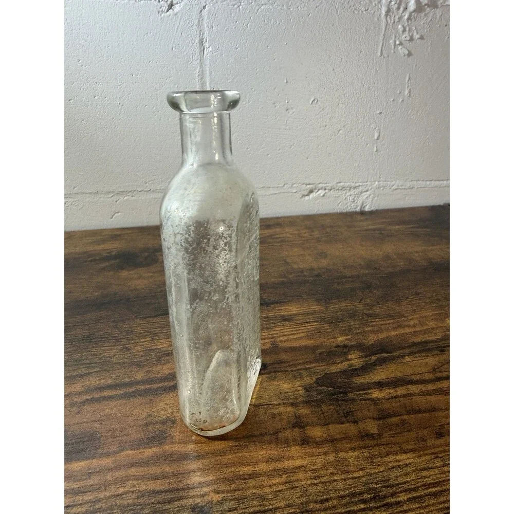 GROVES TASTELESS CHILL TONIC PARIS MEDICINE CO ST.LOUIS Circa 1890s Glass BOTTLE